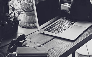 九游官网下载电脑版-快船逆转尼克斯，系列赛焦点战中乔治砍下47分，快船胜尼克斯