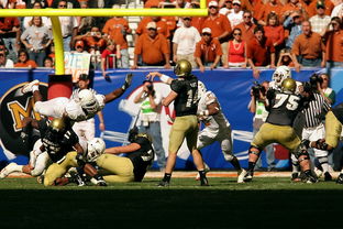 JIUYOU GAMING-职业联赛推行赛后视频分析帮助球员持续进步，职业联赛现场